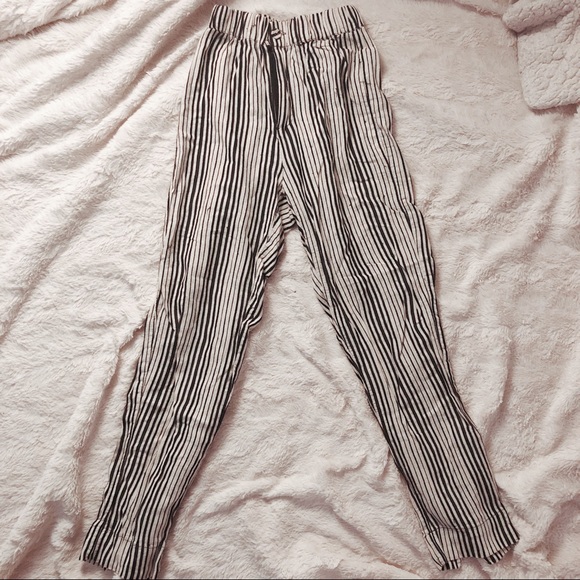 Brandy Melville pants - Picture 3 of 3